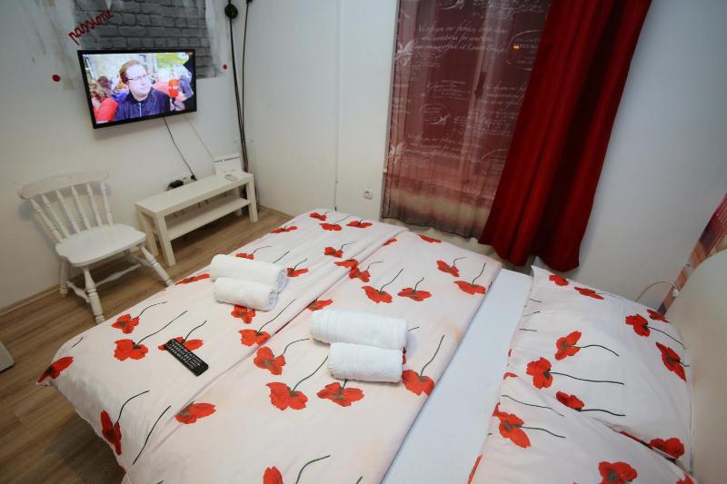Apartment image 2