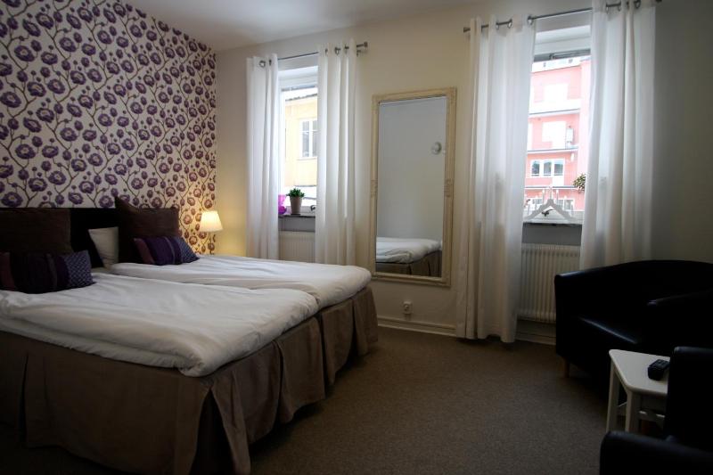 Standard Double or Twin Room image 3