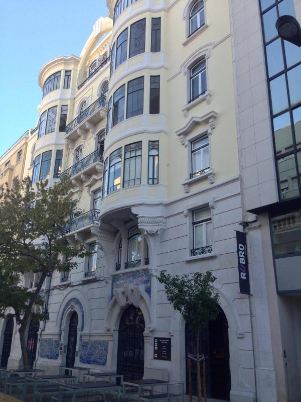 Localtraveling Downtown - Family Apartments - image 7