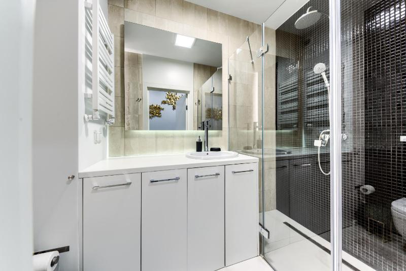 Superior Apartment image 3