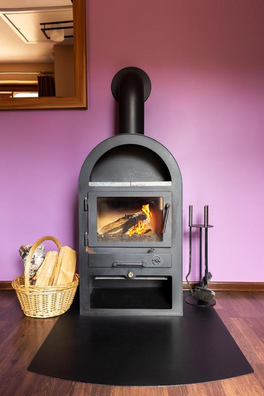 Studio with Fireplace image 2