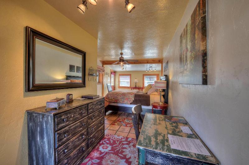 Cali Cochitta Vacation Rentals - image 31