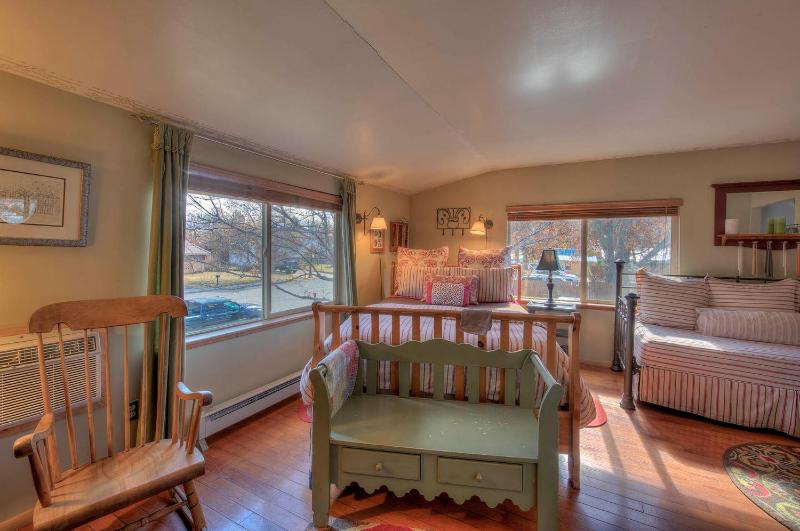 Cali Cochitta Vacation Rentals - image 43
