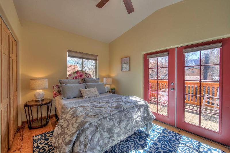 Cali Cochitta Vacation Rentals - image 10