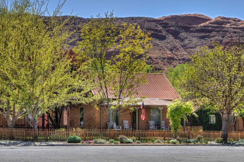 Cali Cochitta Vacation Rentals - image 40