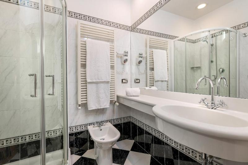 Comfort Double or Twin Room image 2