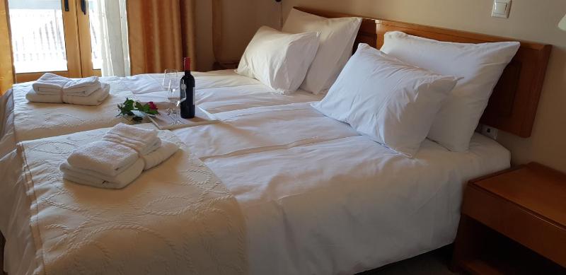Double Room image 4