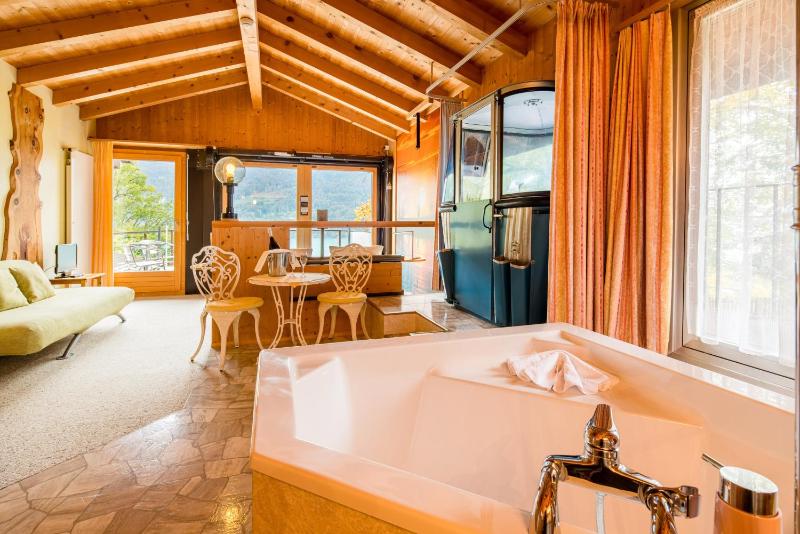 Suite with Lake View image 3