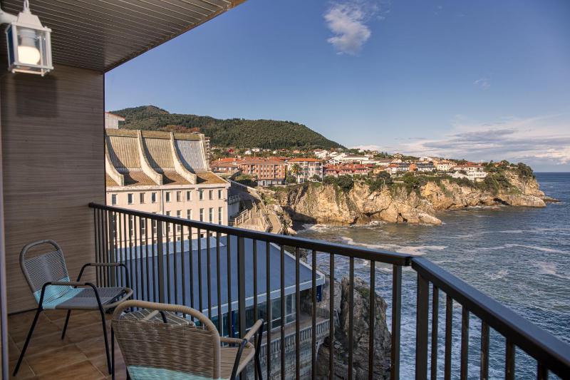 Sea Coast Lekeitio by HomeBilbao Images