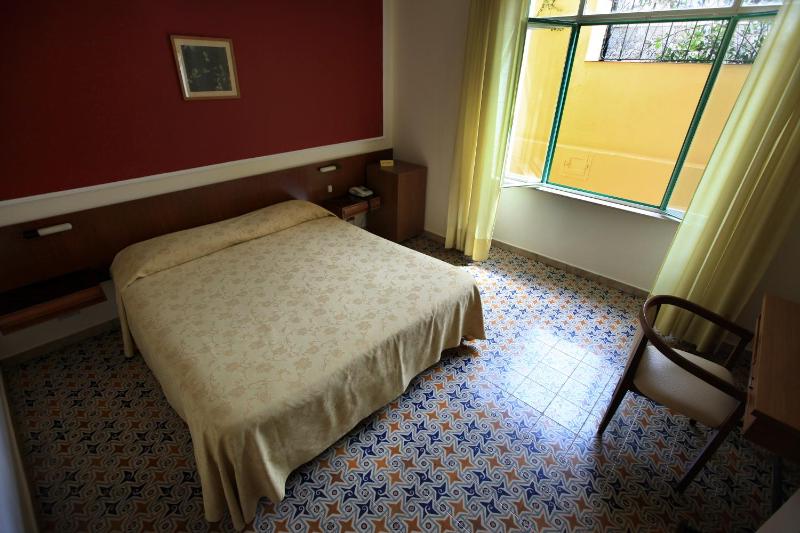 Hotel Continental - image 36