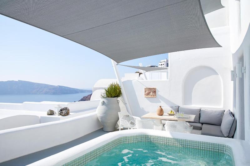 La Perla Suite with Outdoor Hot Tub and Caldera View image 1