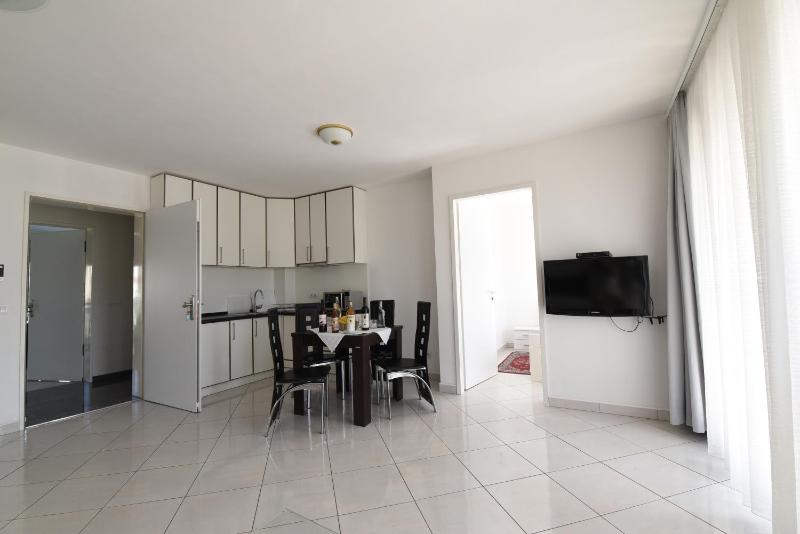 Markovic apartmani - image 9
