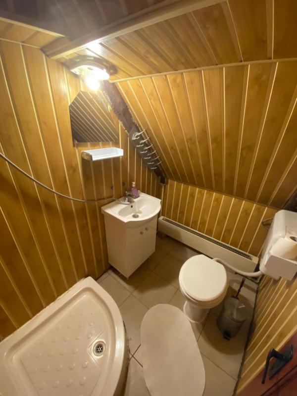Standard Double Room image 3