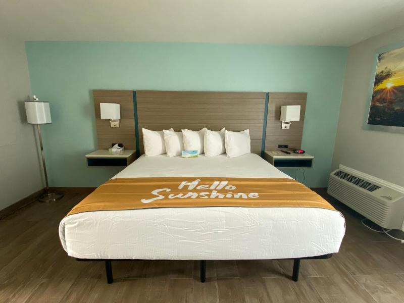 Days Inn by Wyndham Rockport Texas - image 29