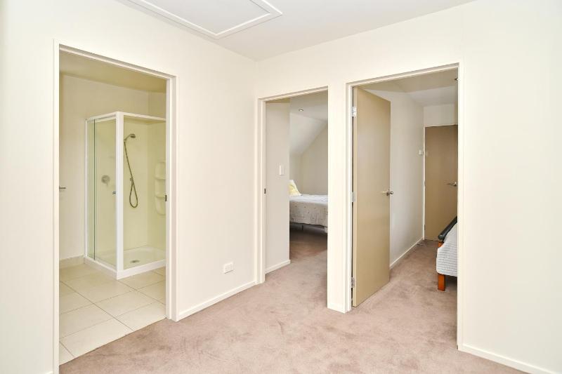 Next to Hagley Park - 7 Night special deals - Bookahome - image 24
