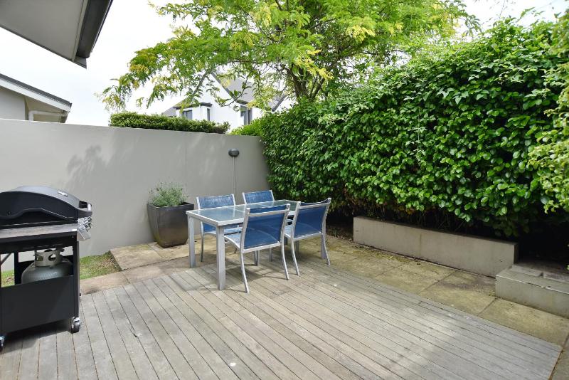 Next to Hagley Park - 7 Night special deals - Bookahome - image 36