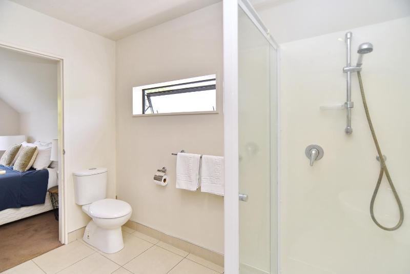 Next to Hagley Park - 7 Night special deals - Bookahome - image 17