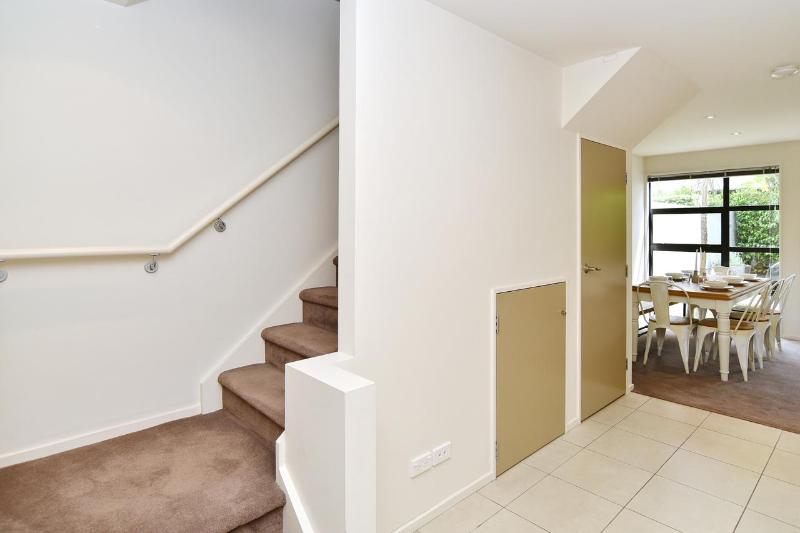 Next to Hagley Park - 7 Night special deals - image 15
