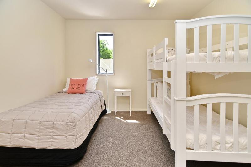 Next to Hagley Park - 7 Night special deals - Bookahome - image 25
