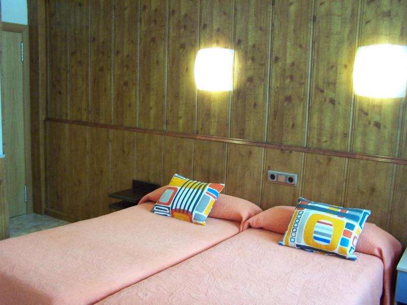 Double or Twin Room image 2