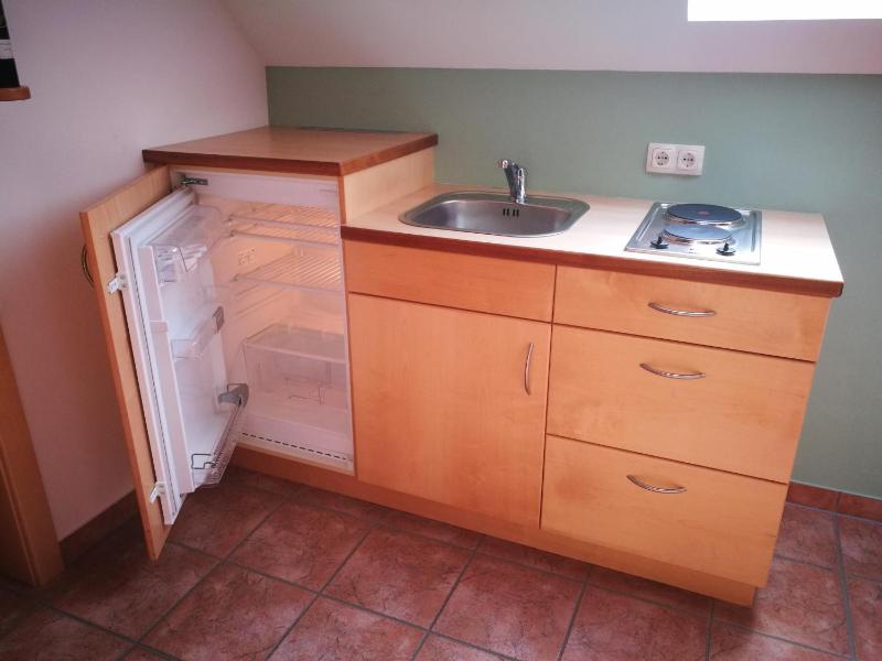 Large Double Room image 1