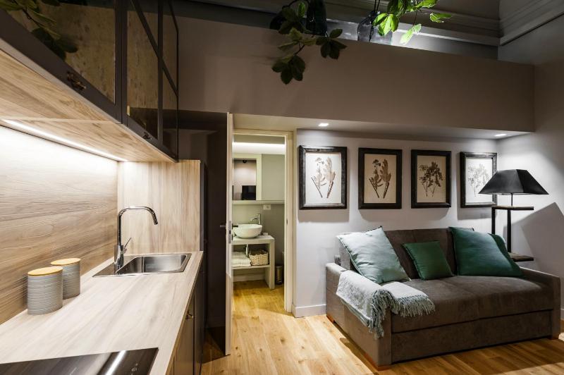 Standard Apartment image 3