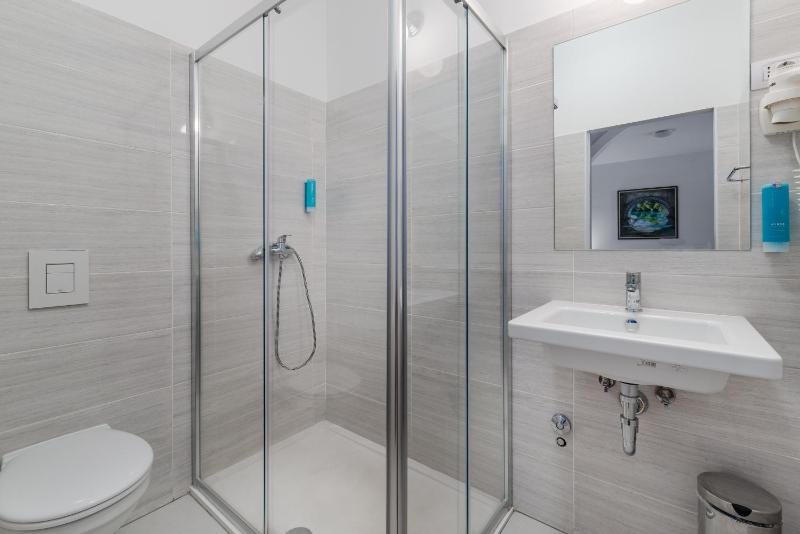 Superior Suite image 4