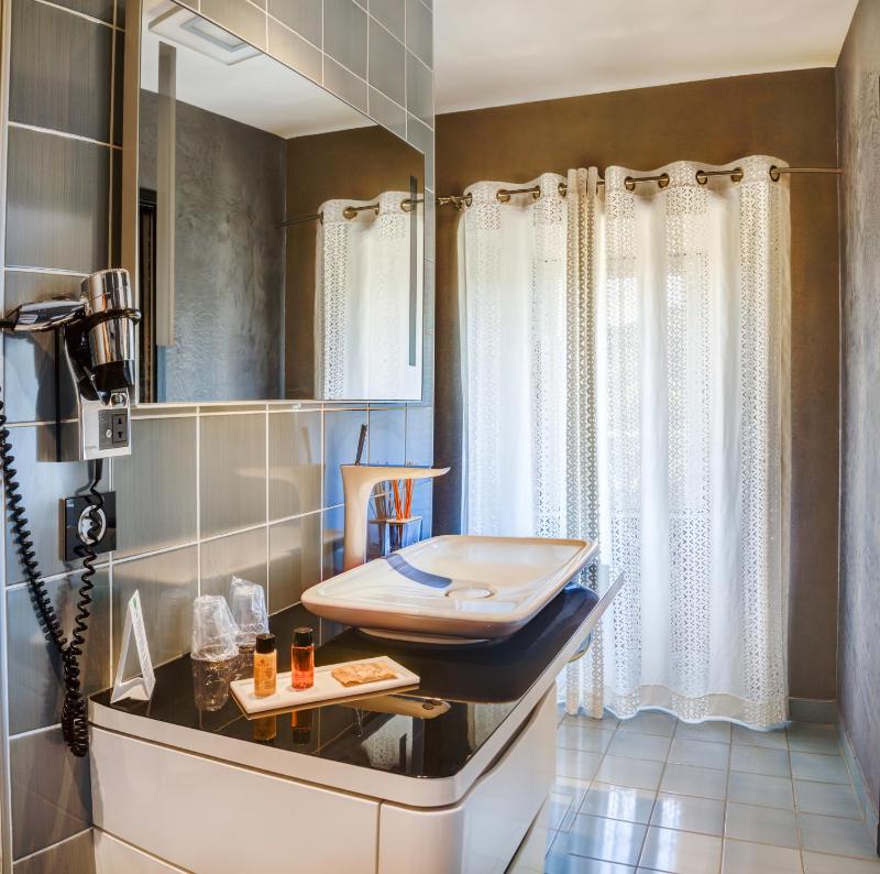 Prestige Double Room image 3