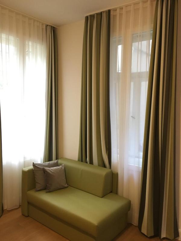 Studio Apartment 2 image 3