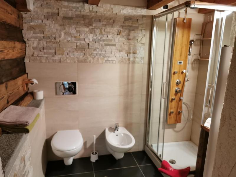 Economy Double or Twin Room image 4