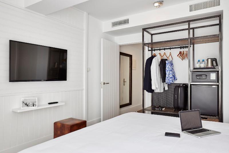 Double or Twin Room image 1