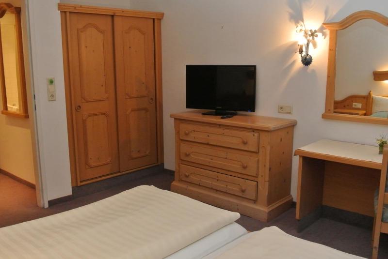 Superior Double Room image 2