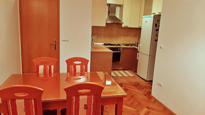 Apartment Jen - image 33