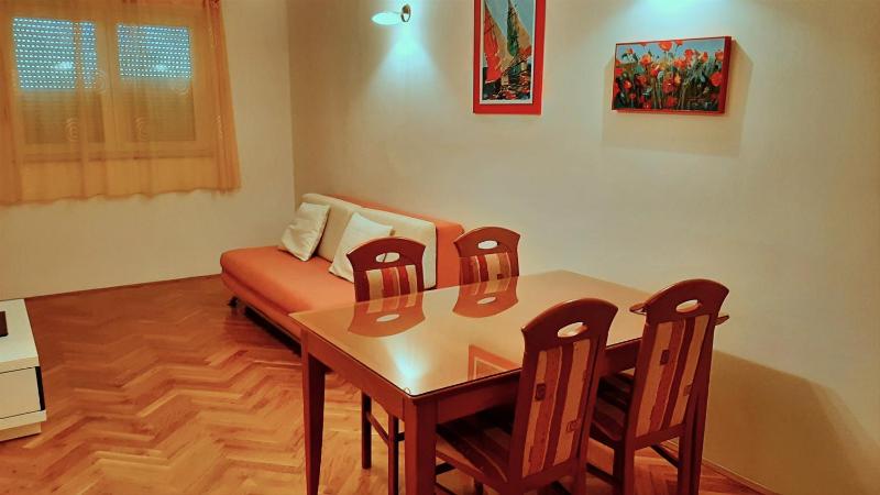 Apartment Jen - image 37