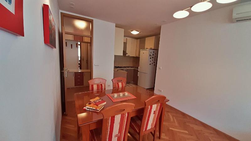 Apartment Jen - image 16