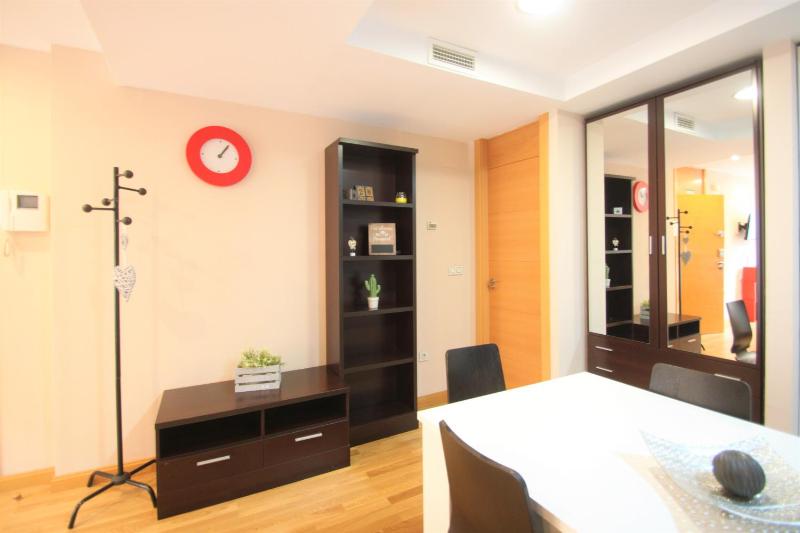 Modern CasaTuris Apartment with Castle Views A131 - image 8