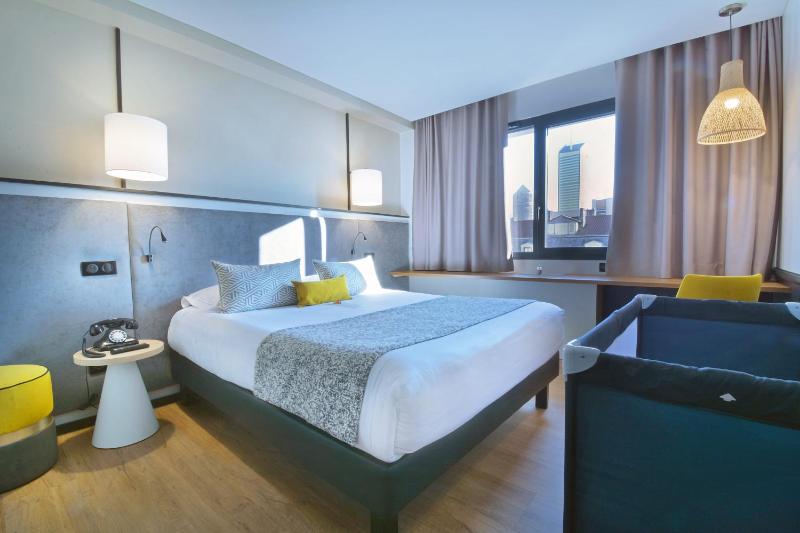 Superior Double Room image 2