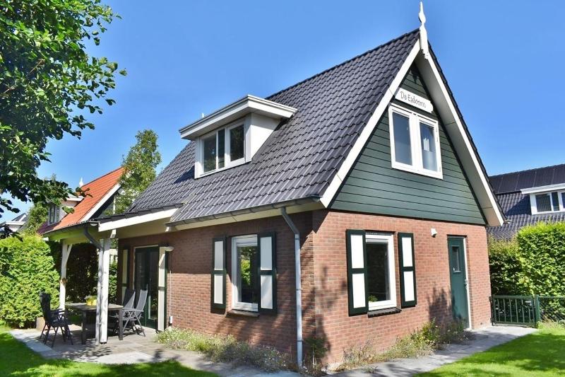 Three-Bedroom House image 1