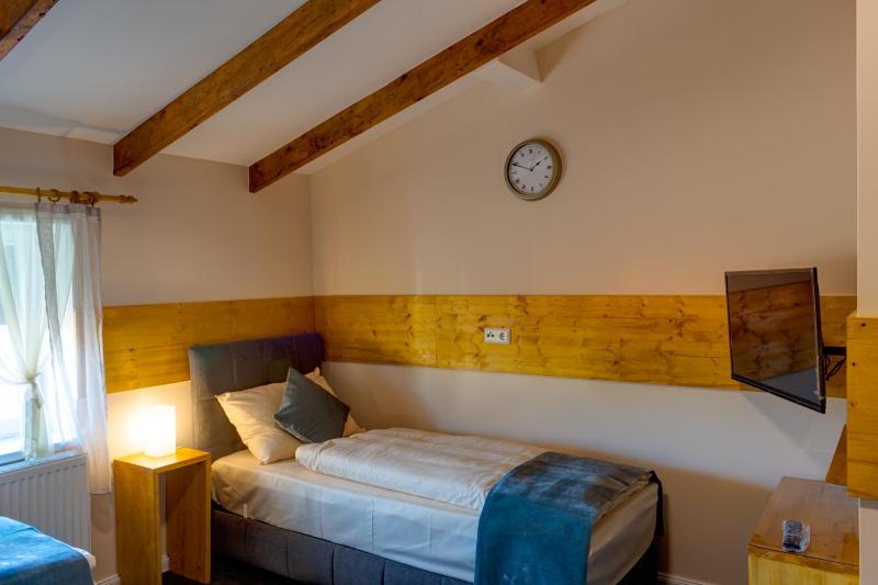 Triple Room image 3