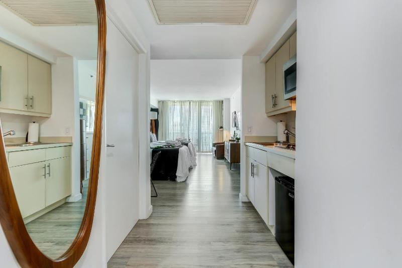 iCoconutGrove - Luxurious Vacation Rentals in Coconut Grove - image 7