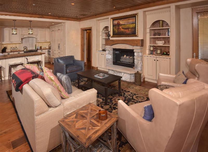 Three-Bedroom Apartment image 2