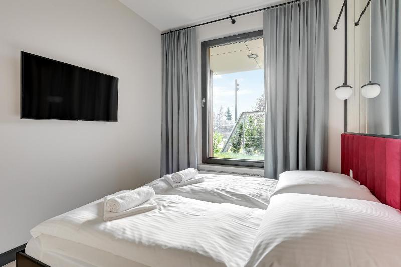 Flamingo Beach Apartment - image 12
