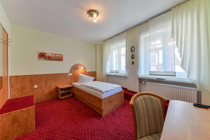 Single Room image 2