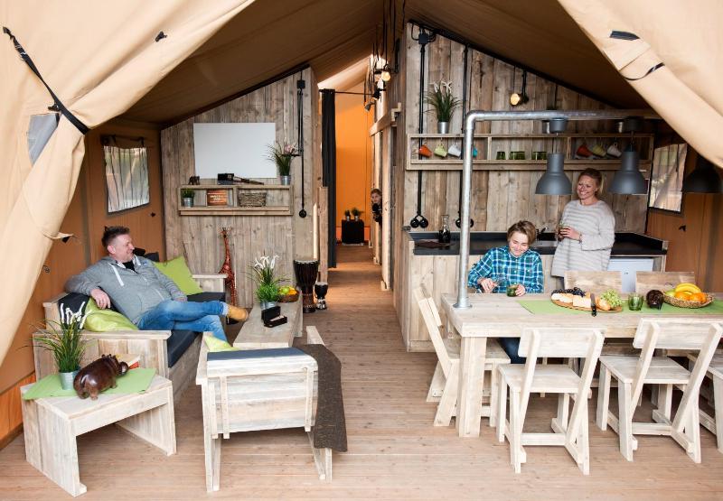 Tent Lodge image 3