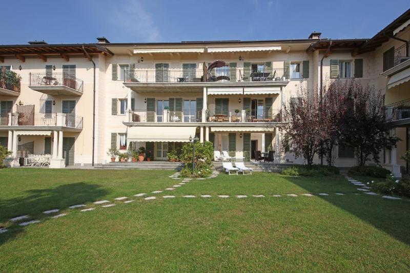Two-Bedroom Apartment image 3