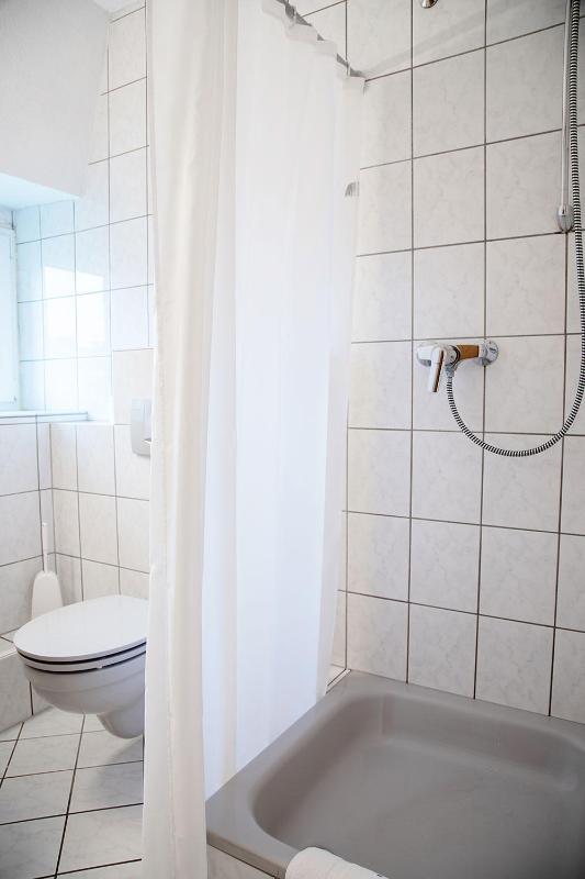 Single Room image 2