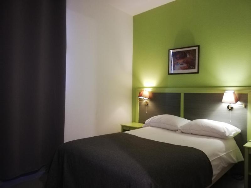 Single Room image 2