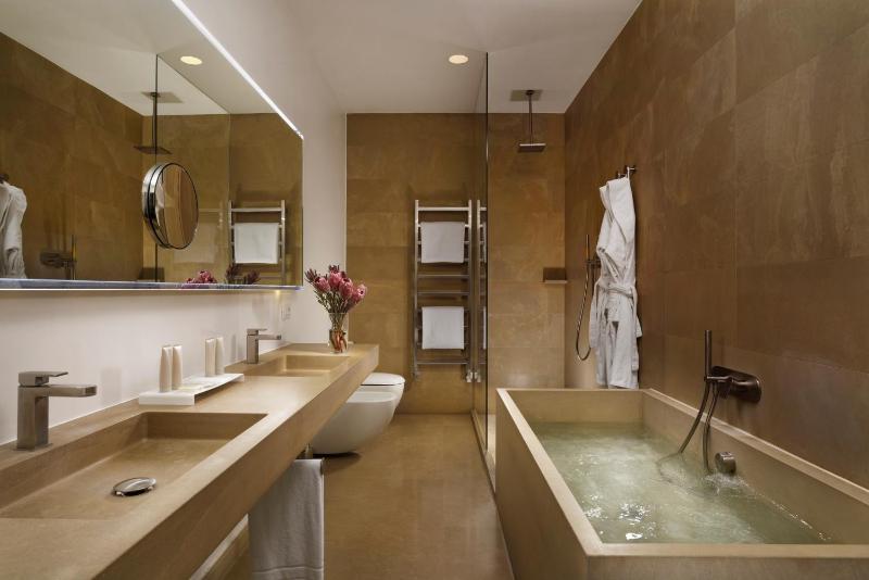 Collection Premium Room image 4