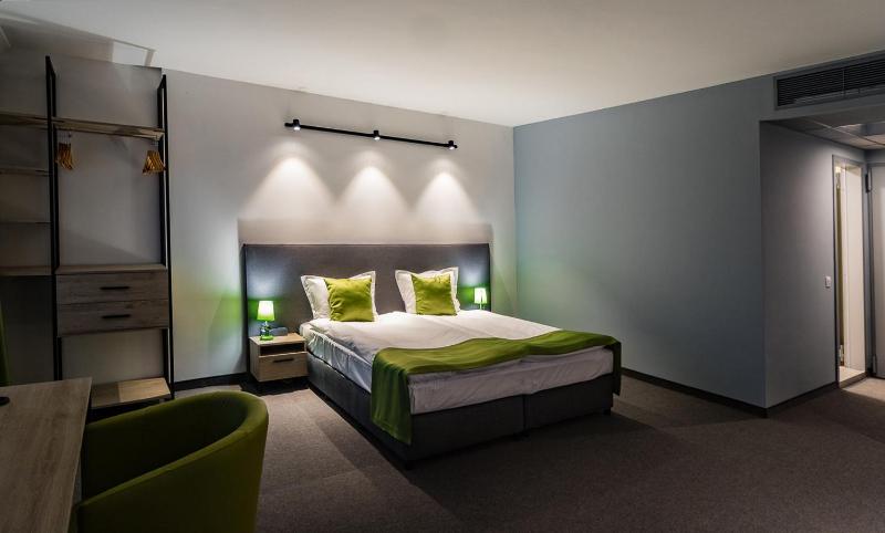 A&M Hotel with free parking - image 28