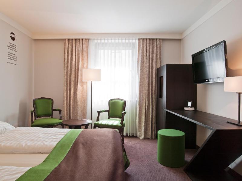 Double Room (1 Adult) image 1